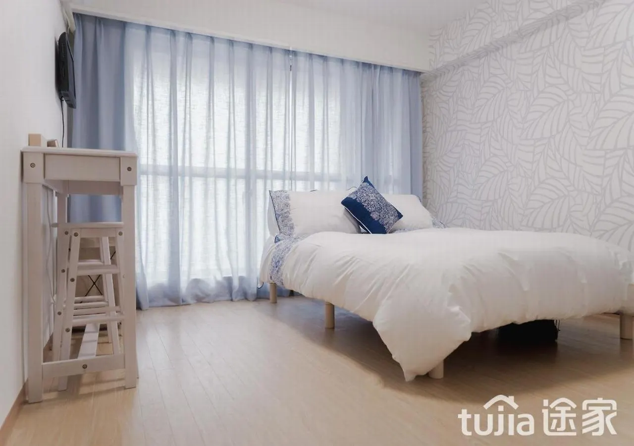 Shinjuku Center: Prime Location with Sunny Terrace Views Apartment Tokyo 0*,